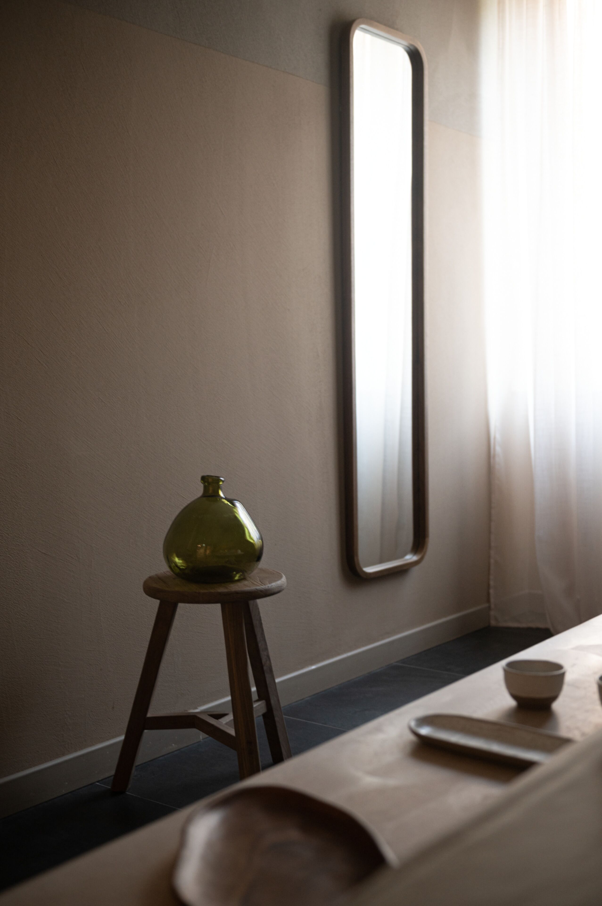 Bộ đồ giường cao cấp, chăn bông, minibar, két bảo mật tại phòng 