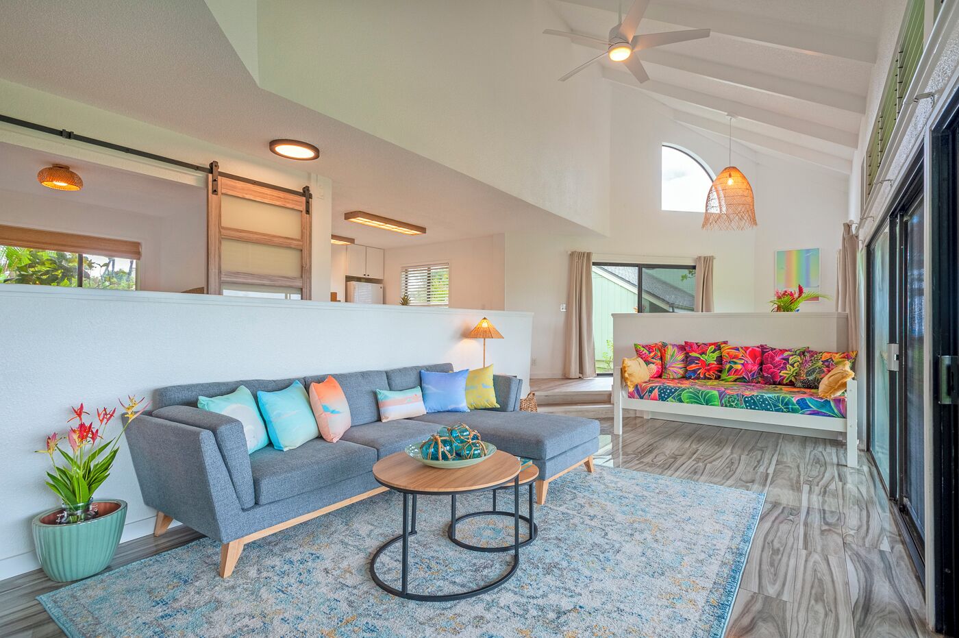 Ka Mea Nui - watch for albatross and nene from ocean view beauty