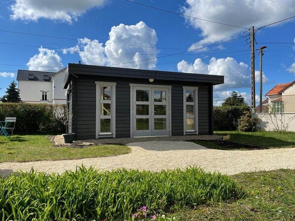Exterior - Fully equipped Tiny House with garden (Saint-Florent-sur-Cher)