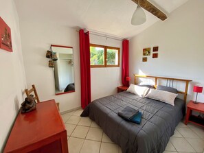 2 sovrum, strykjärn/strykbräda, resesäng och wi-fi