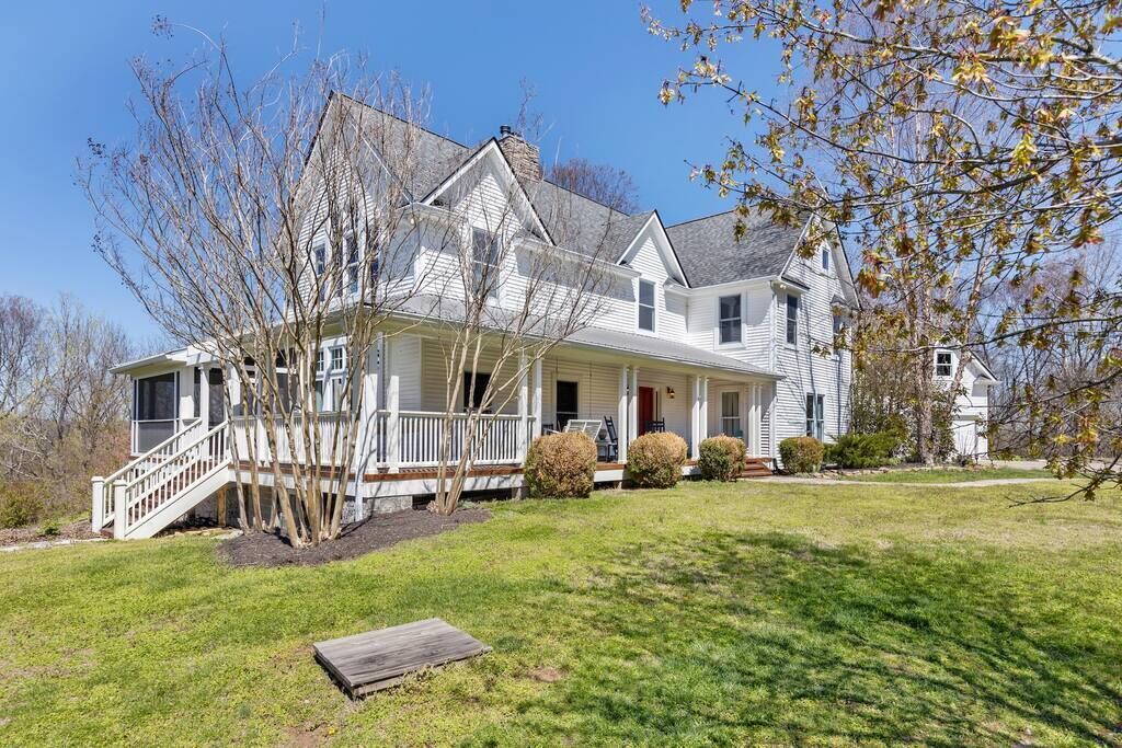 Relaxing Hideaway - Spacious Home