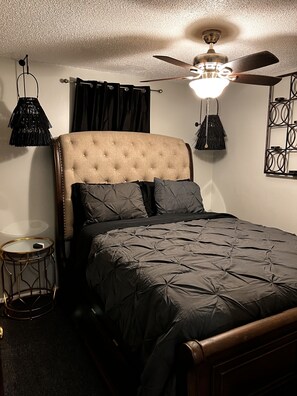 2 Schlafzimmer, Bügeleisen/Bügelbrett, kostenloses WLAN, Bettwäsche