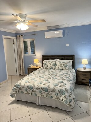 2 chambres, bureau, fer et planche Ă repasser, accĂšs au Wi-Fi (inclus)