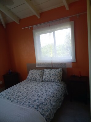2 bedrooms, free WiFi, bed sheets - Private Secluded Cottage (Exuma)