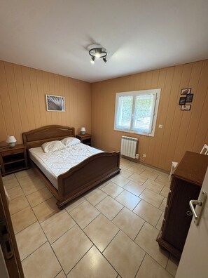 2 bedrooms, WiFi - Gîte with park and swimming pool (La Baume-de-Transit)