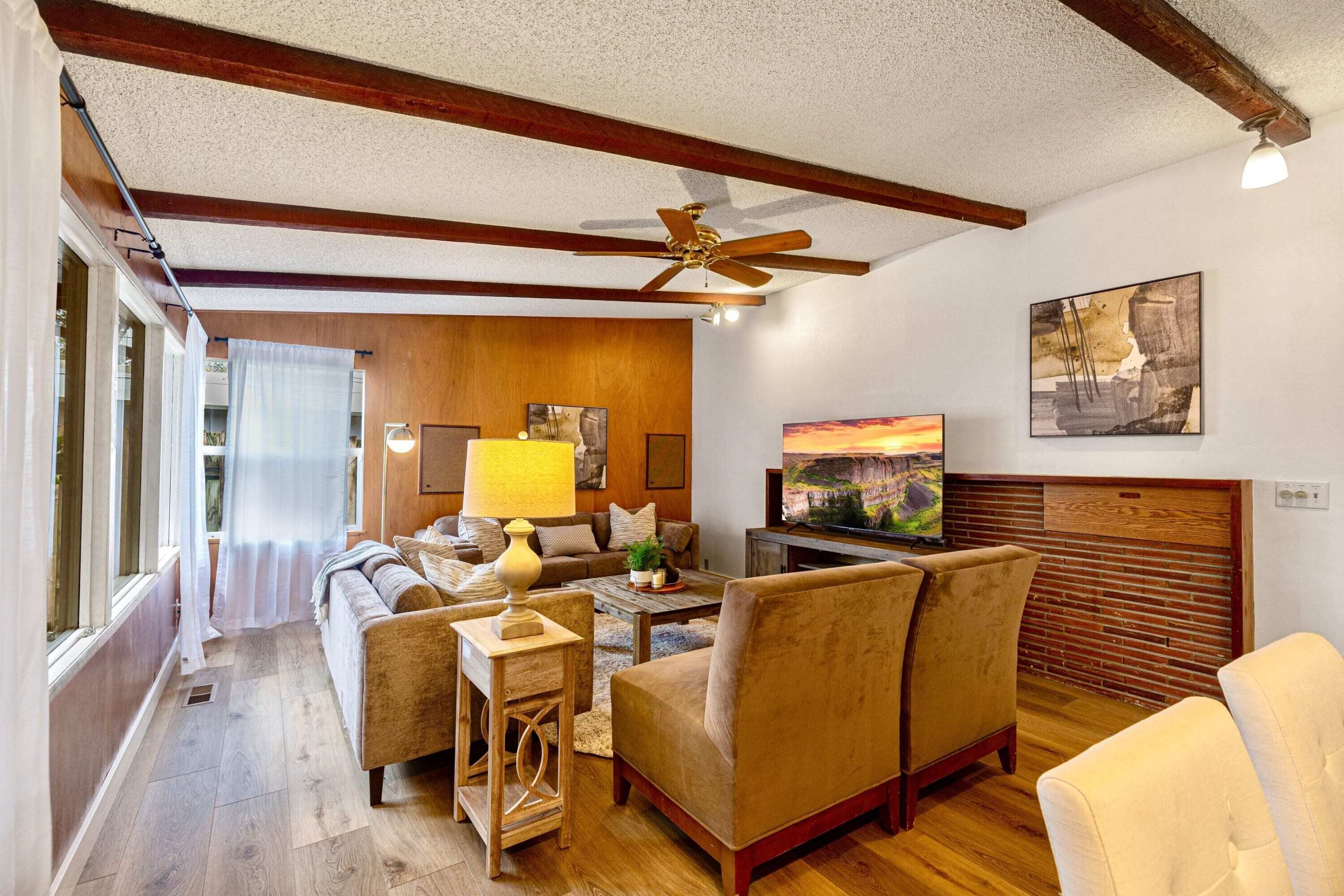 Spacious Mid Century Modern Sunroom Rambler