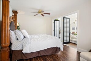 3 habitaciones, tabla de planchar con plancha, wifi y ropa de cama 