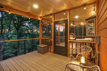 Terrace/patio. Redwoods Rising - Sweeping Views - Hot Tub