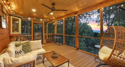 Redwoods Rising - Sweeping Views - Hot Tub