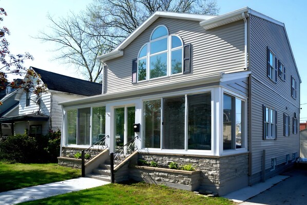 Exterior - New Remodel with Hot Tub 3 blocks from Beach, 1 block to Town, & Game Room! (South Haven)