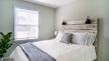 5 chambres, bureau, fer et planche à repasser, accès au Wi-Fi (inclus)