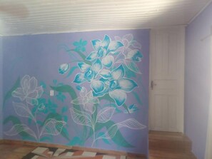 Suite das Rosas Frente a Praia apto 01 | Bathroom | Shower, rainfall showerhead