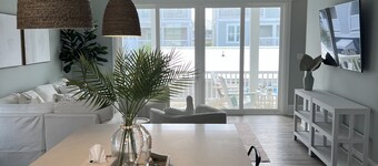 NEW home in 2023 w/ elevator! Perfect family getaway in Emerald Isle, sleeps 11!