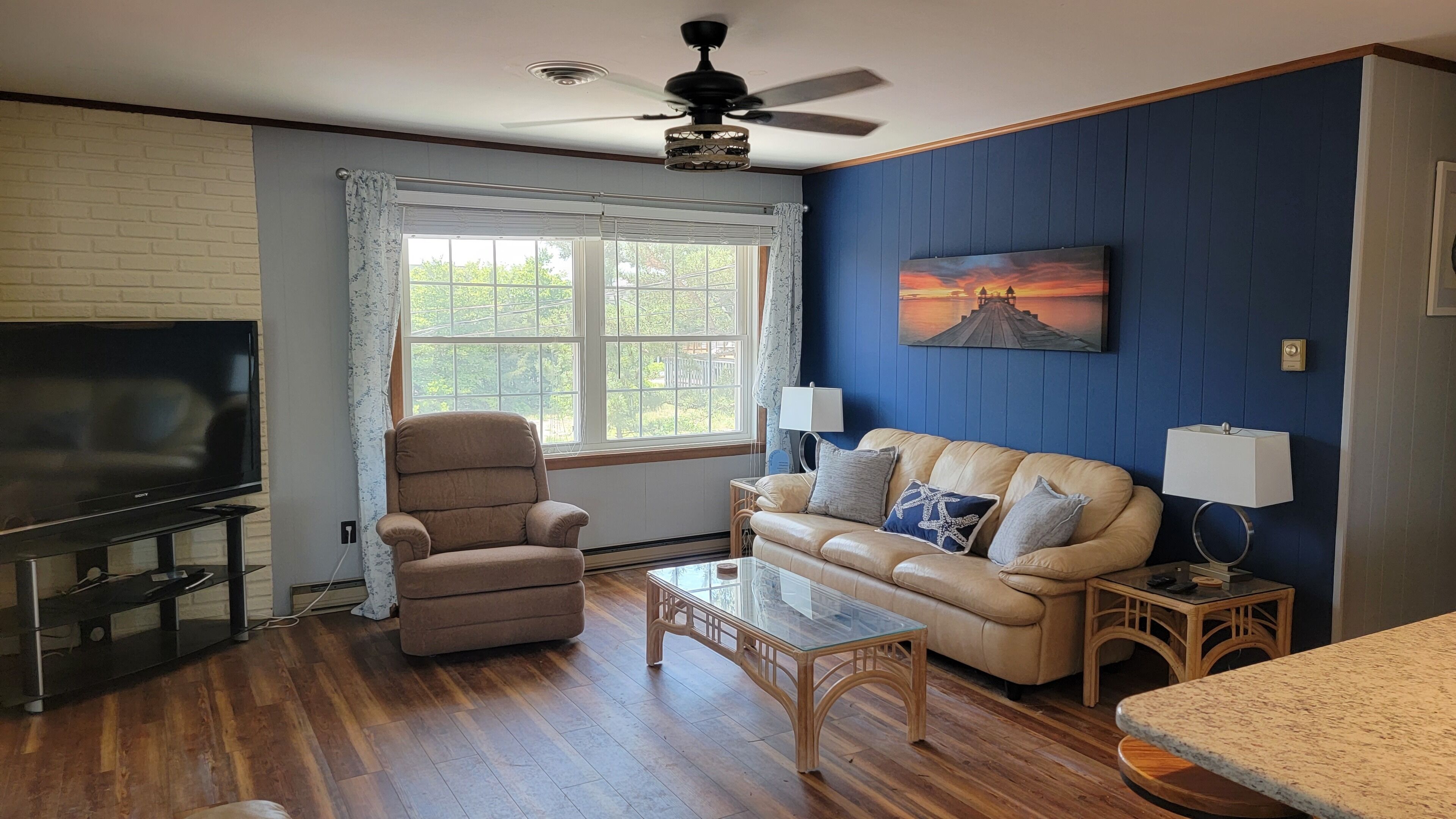 TV connectée, jeux vidéo, livres