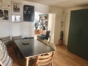 Dining - Bright apartment near the Eiffel Tower (Paris)