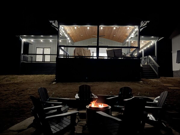 Terrace/patio - Lake front property with amazing views of Lewis Smith Lake (houston)