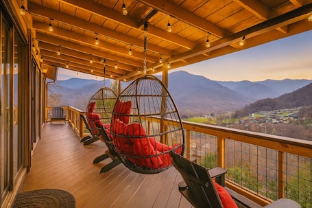 Terrace/patio. Sky High Retreat • Mountain Views • Hot Tub • Arcade Game Room • Pets OK• Skiing