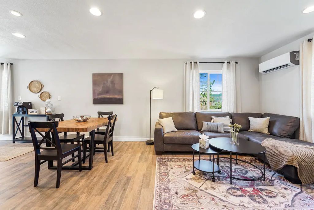 Serene Stay w/ Mountain Views in Downtown Monument