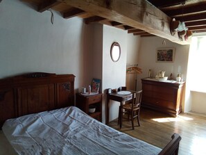 4 chambres, lit parapluie, accès Internet