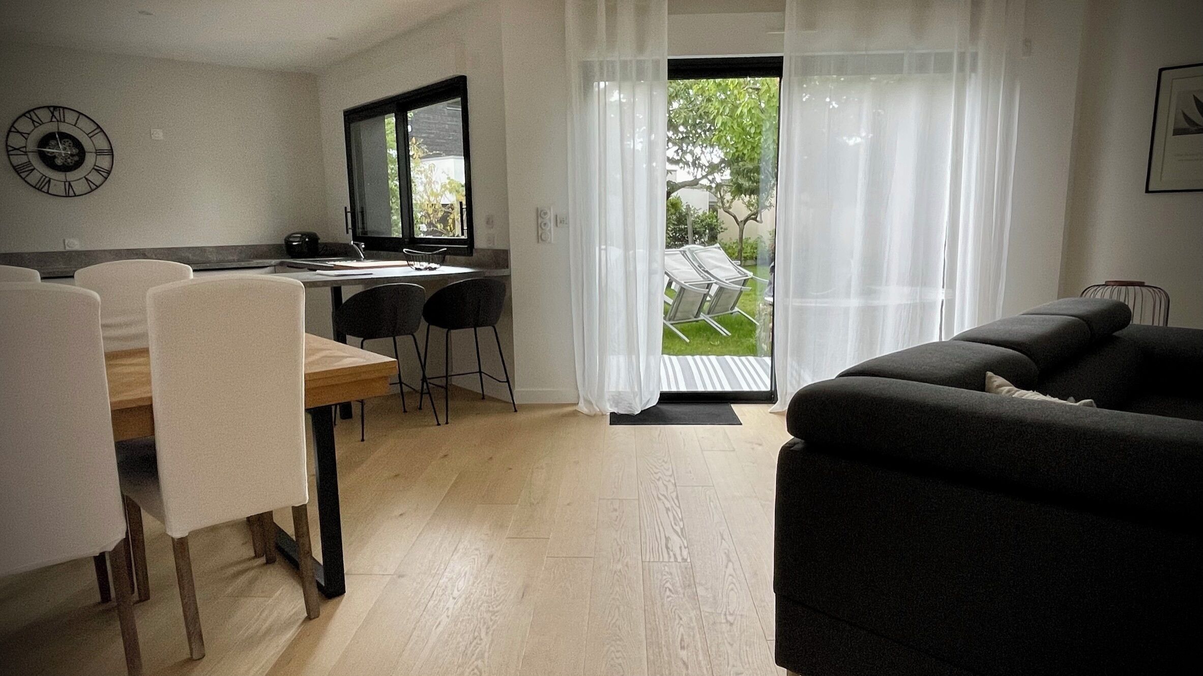 Ground floor apartment in a quiet area, port, stadium and town center on foot