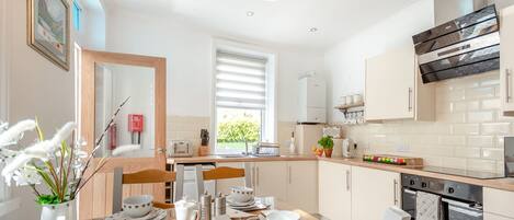 Lavavajillas, silla alta para bebés