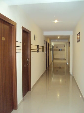 Reception. Transit Bay