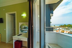 Minibar, soundproofing, rollaway beds, WiFi - De Mare Family Hotel (Alanya)