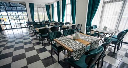 De Mare Family Hotel