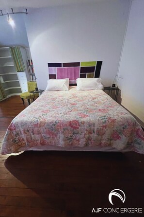 1 bedroom, iron/ironing board, free WiFi, bed sheets