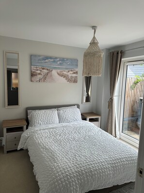 3 chambres, rideaux occultants, Wi-Fi, draps fournis