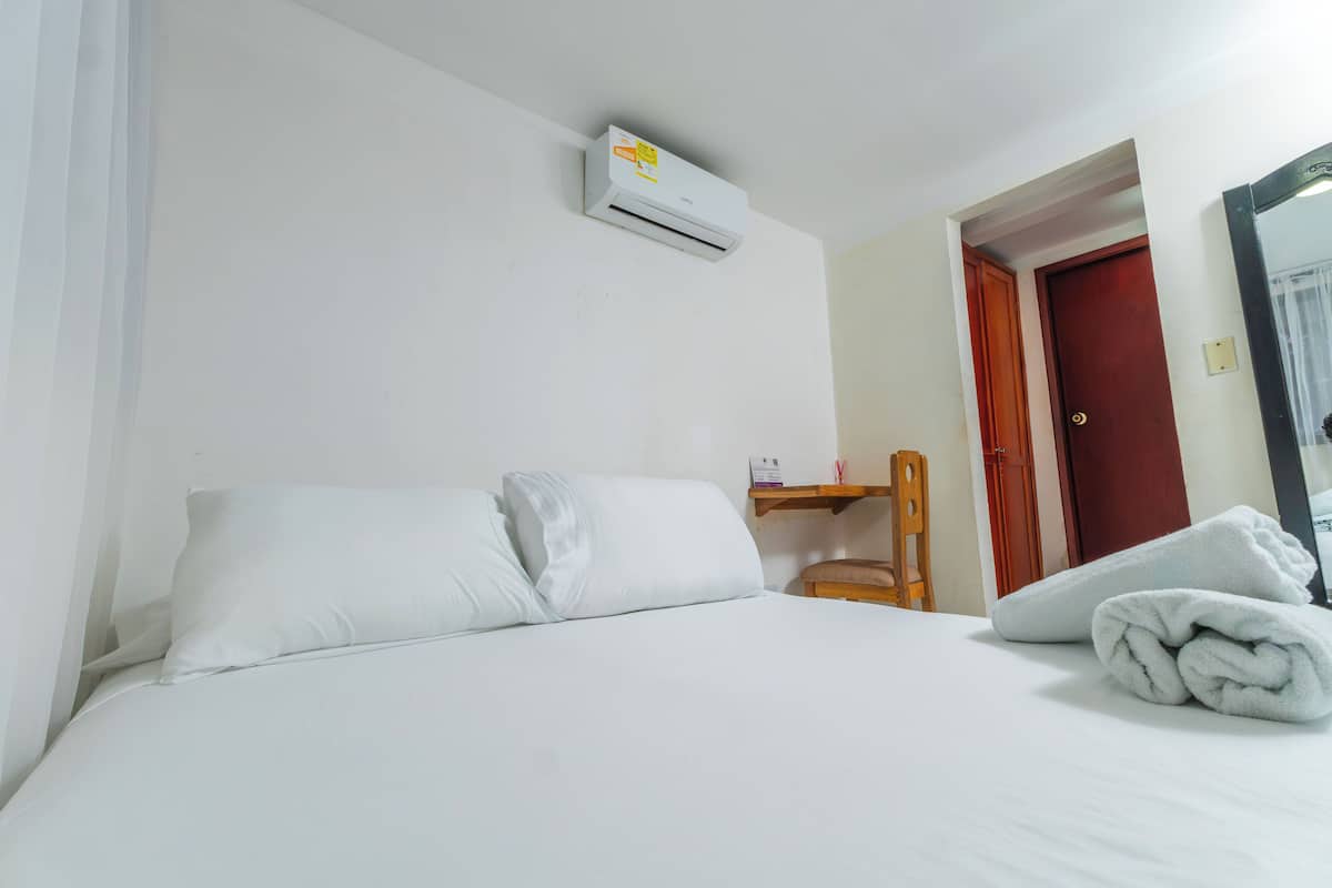 Familien-Dreibettzimmer (Maria Mulata) | Hochwertige Bettwaren, Select-Comfort-Betten, individuell dekoriert