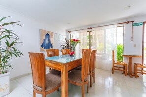 Restaurant - Oresca Hostel (Cartagena)