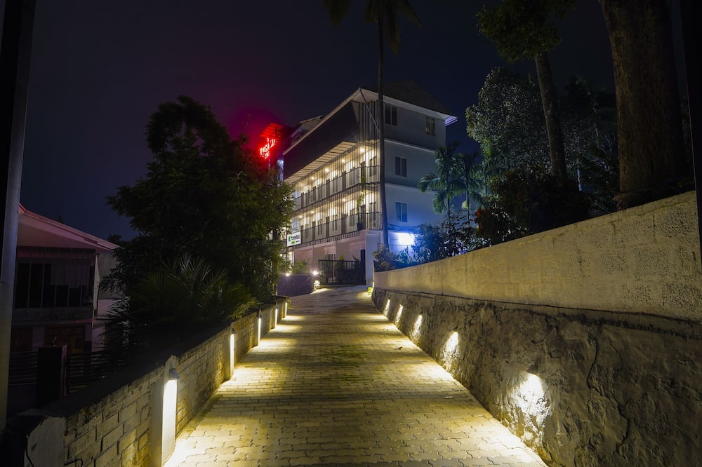 Treebo Regalia Inn Wayanad With Swimming Pool