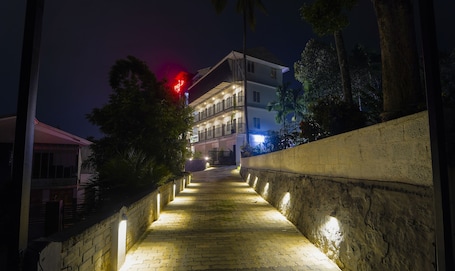 Exterior. Treebo Regalia Inn Wayanad