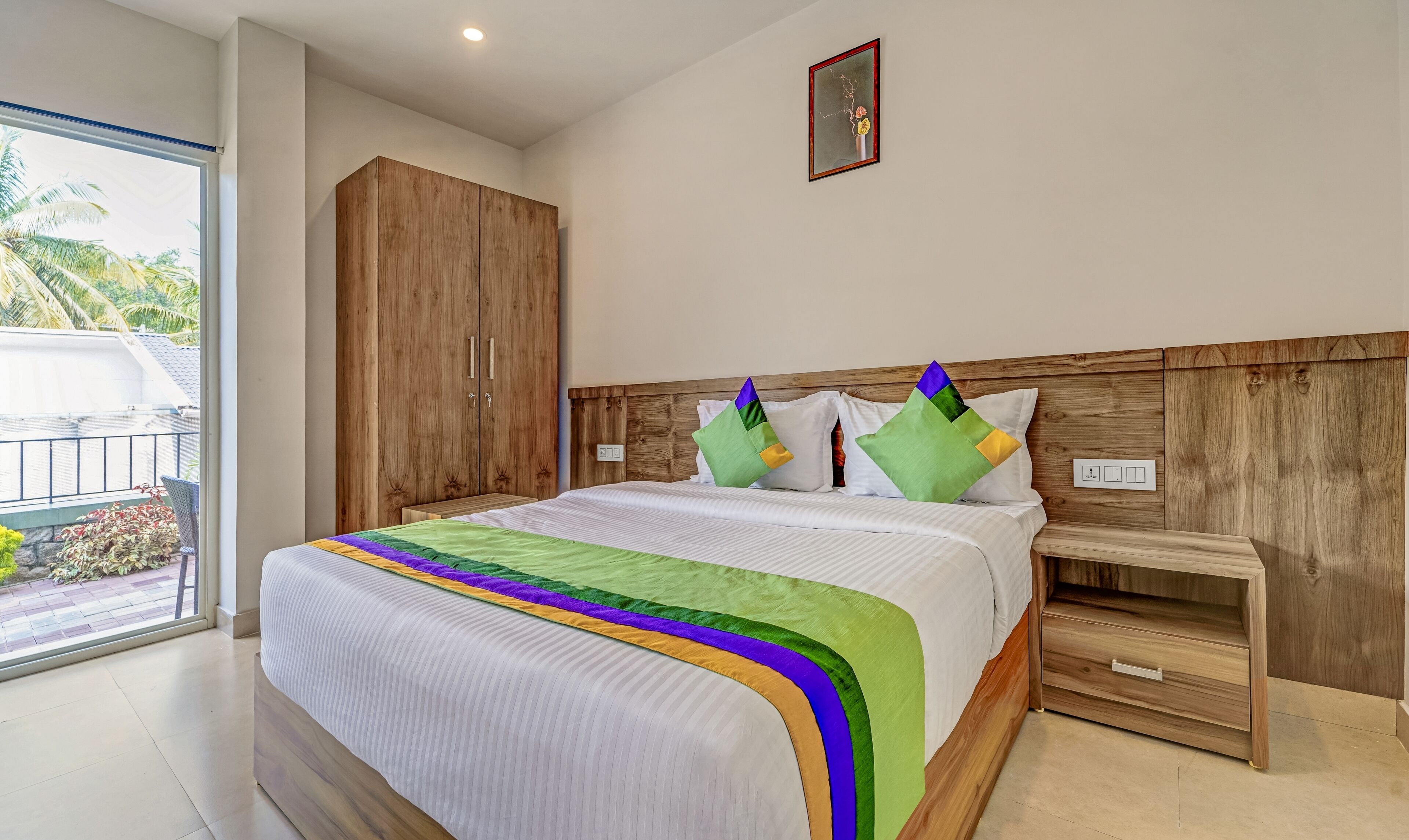 Treebo Trend Regalia Inn