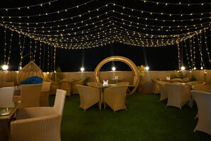 Terrace/patio - Hotel Sagar Residency- Best Mountain View Hotel In Palampur (Palampur)