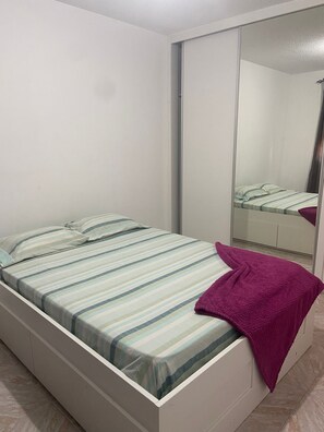 2 Schlafzimmer, Bettwäsche