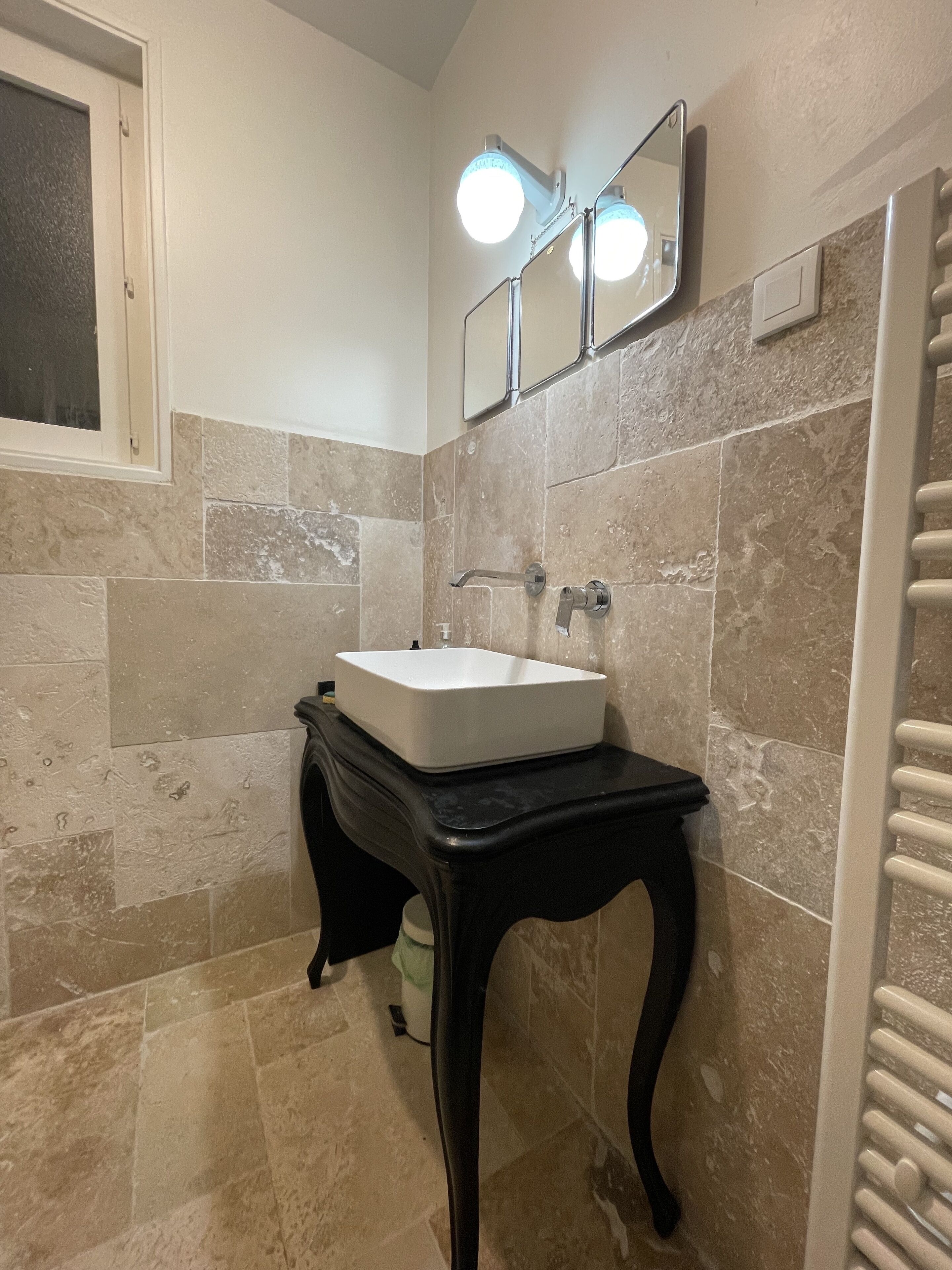 Cottage Chaleureux Avec Piscine Chauffée au Coeur du Beaujolais Vert