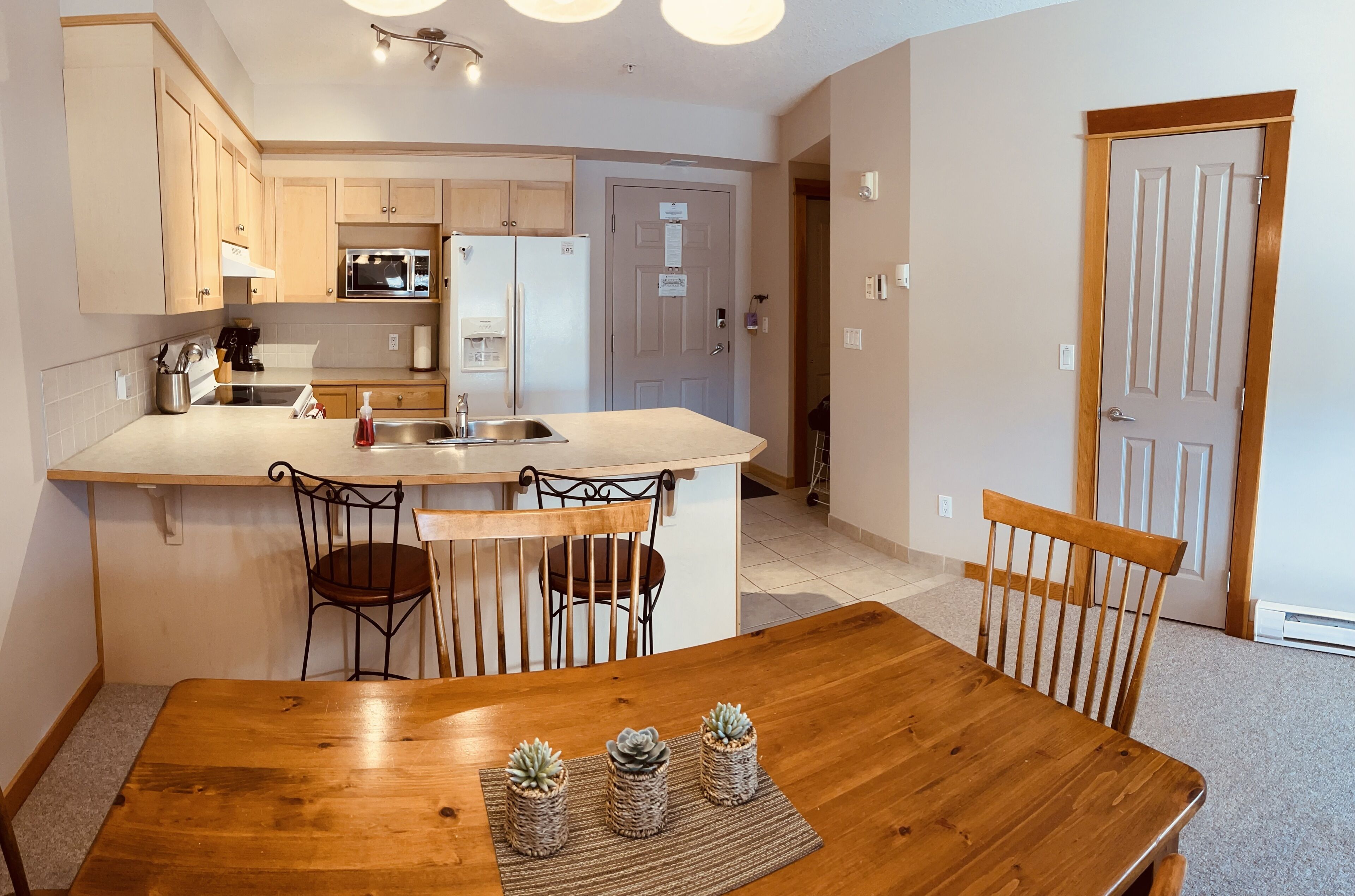 Winter Wonderland Getaway in the Rockies/Park Pass