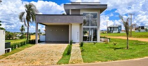Exterior - Formosa - Swimming pool with spa just a few steps from the club (Paranapanema)