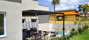 Outdoor dining - Formosa - Swimming pool with spa just a few steps from the club (Paranapanema)