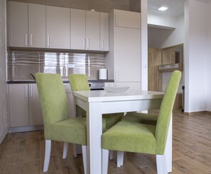 Gallery Apartment | In-room dining - Villa Das (Kovacka Dolina)
