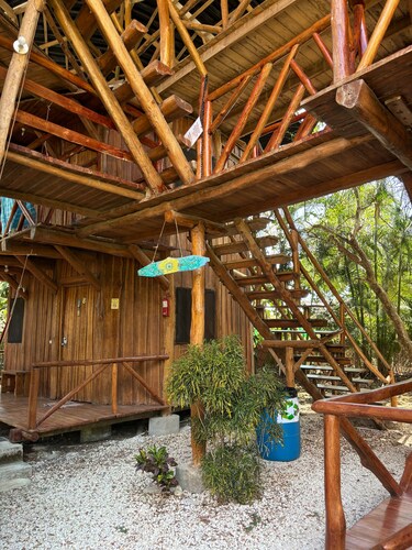 Don Jons Lodge -Surf & Yoga