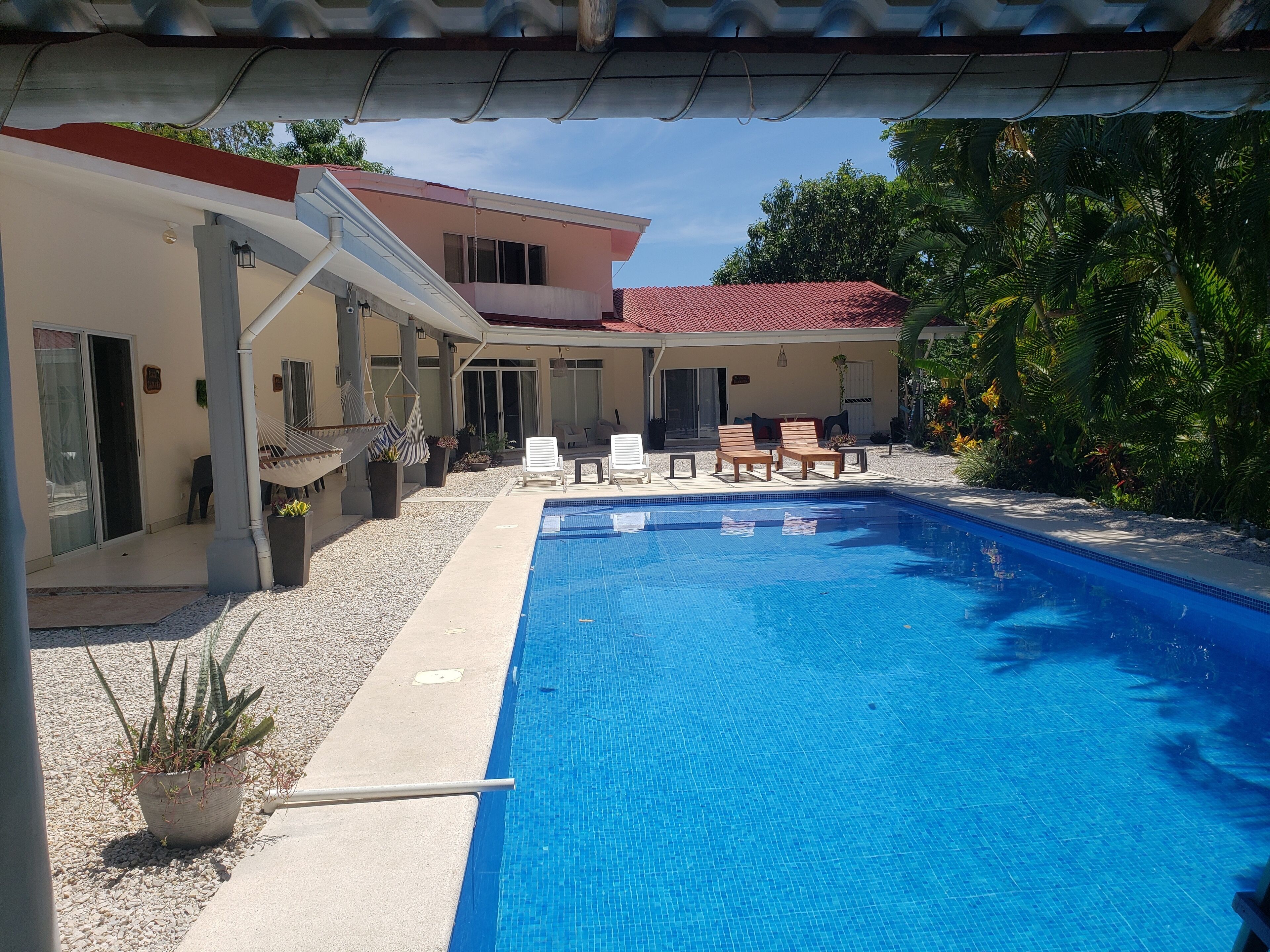 حمّام سباحة خارجي