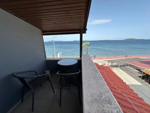 Standard Room, Sea View | Pemandangan dari bilik