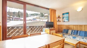 Interior - Apt 4/6 ppl, with balcony, near the ski runs (Morillon)