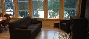 WELCOME to beautiful Sunset Point waterfront cottage!