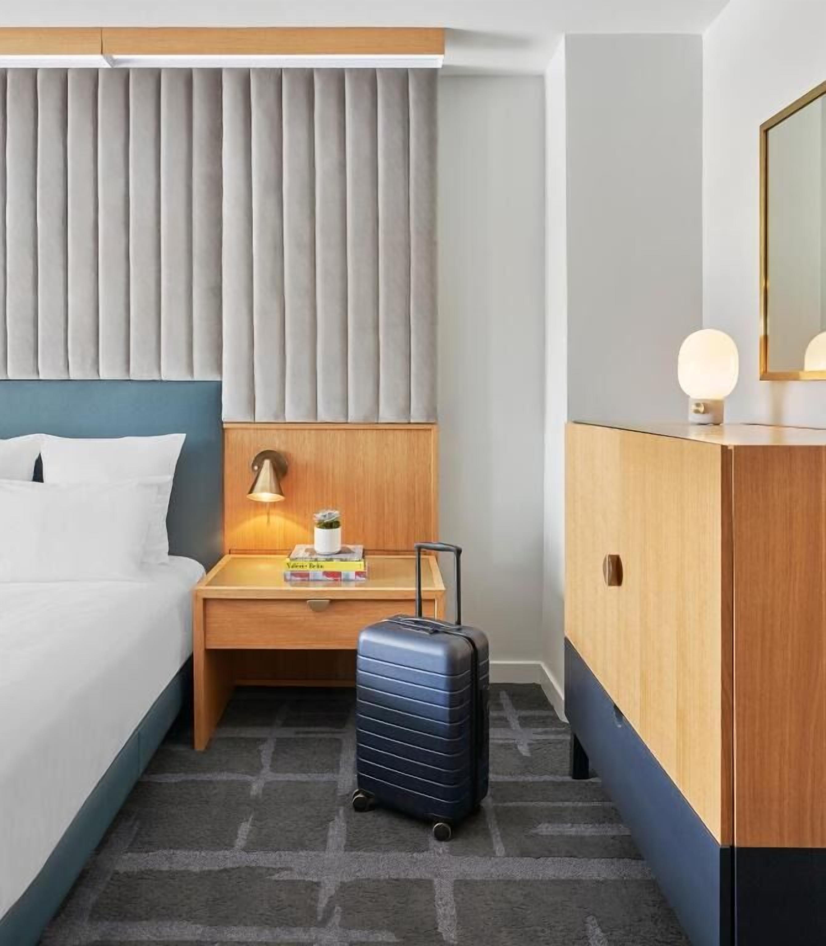 Downtown Getaway! 2 Relaxing Units, Parking, Pets Allowed, Art Galleries Onsite!