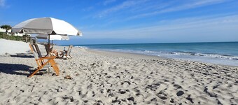 Sea Oaks Beach and Tennis Club 2 Br. Garden level Condo