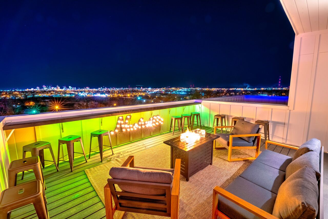 ⭐️BRAND NEW LUXURY HOME!⭐️17 BEDS! ⭐️PREMIUM GAME-ROOM!⭐️STUNNING ROOFTOP VIEWS!⭐️